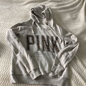 Women’s sweatshirt with leopard pink script